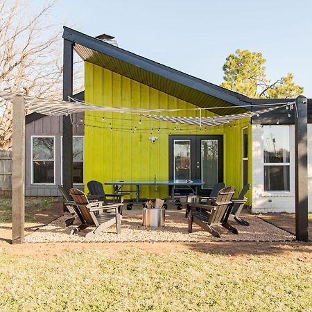הוילה Norman Retreat - Mins To Ou Fire Pit 3Bd מראה חיצוני תמונה