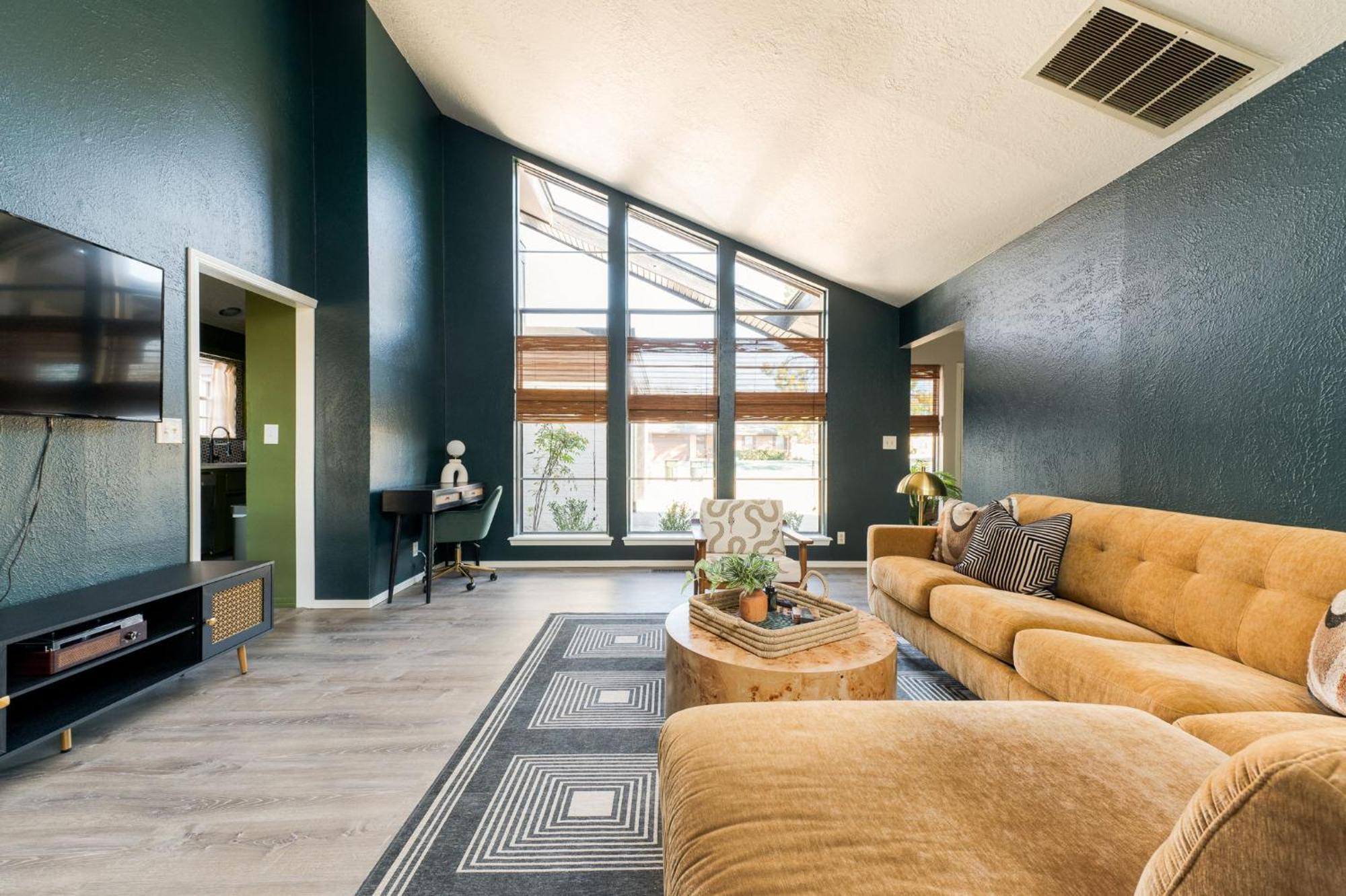 הוילה Norman Retreat - Mins To Ou Fire Pit 3Bd מראה חיצוני תמונה
