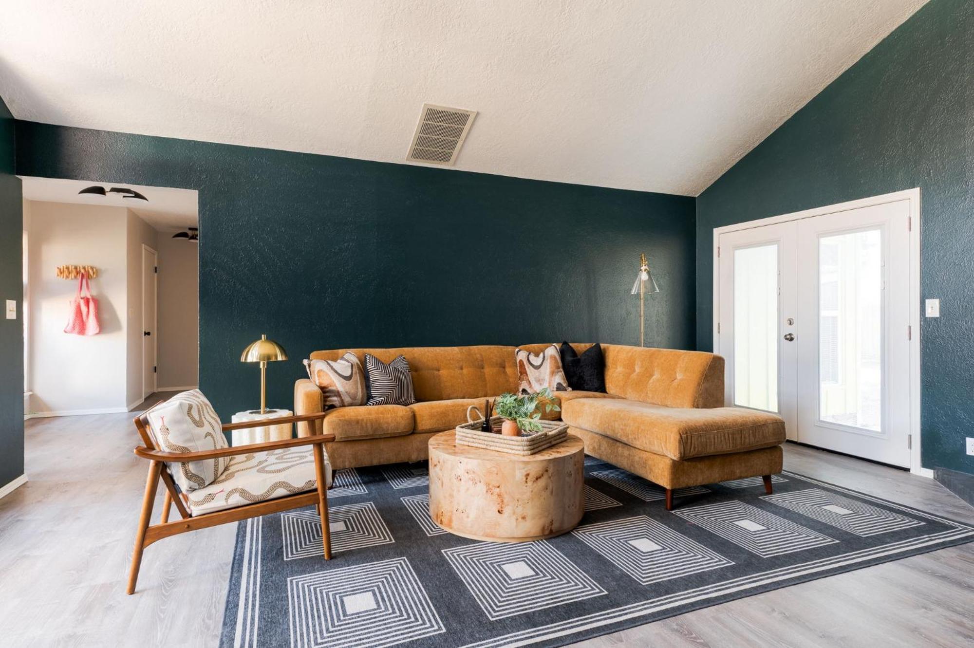 הוילה Norman Retreat - Mins To Ou Fire Pit 3Bd מראה חיצוני תמונה